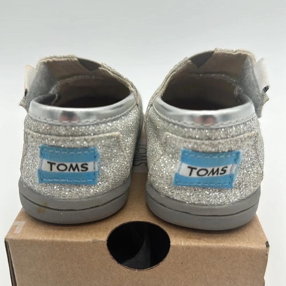 Toms Tiny Classic Silver Glimmer Girls Toddler Flats Toddler Size 4 With Box EUC